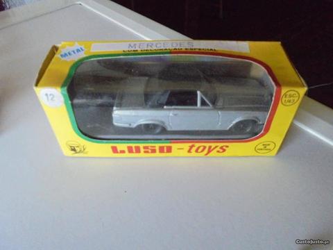 Luso toys 1/43 - Mercedes Benz