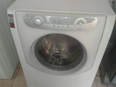 Maquina lavar roupa 6k,C/GARANTIA escrita Ariston