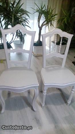 Cadeiras Vintage brancas