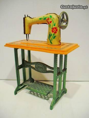Máquina de costura antiga da PEPE - original