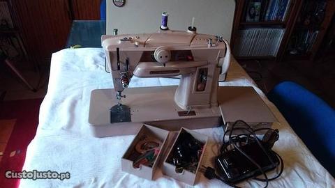 Máquina costura vintage