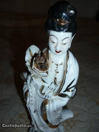 Estatueta Porcelana de Macau,Década de 60,séc.xx