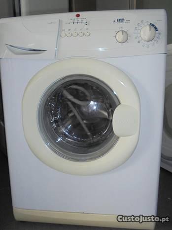 Maquina lavar - HOOVER / Bom estado
