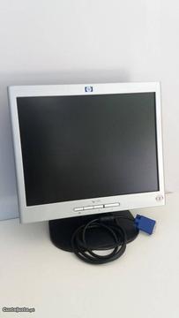 Monitor HP 1502 a funcionar