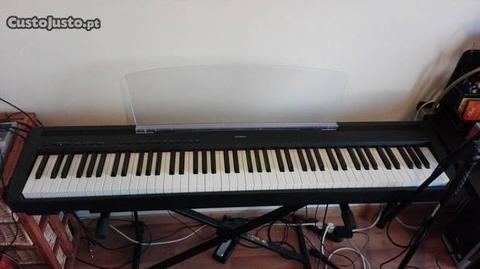 Piano digital Yamaha P-95