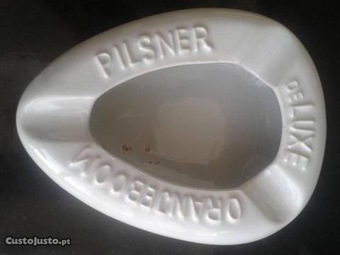 Cinzeiro Pilsner Antigo em porcelana RARO