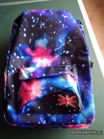 mochila escolar nova