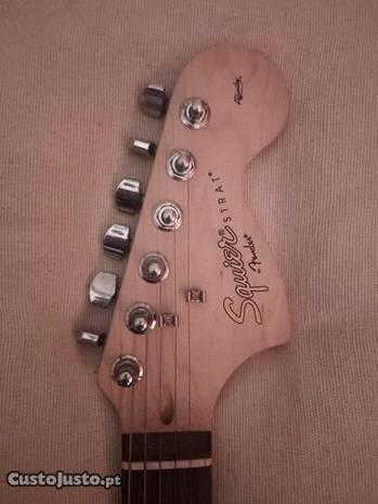 FENDER Squier Stratocaster Guitar / Guitarra