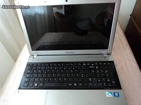 portatil samsung RV511