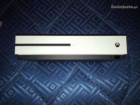 Xbox One S 1TB