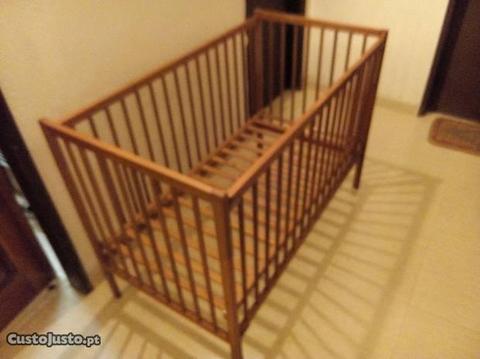 Cama de bebé baratinha