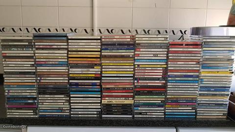 Colecção de 220 CD's de música pop e rock