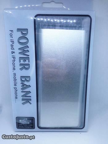 Power Bank de 12000 mAh / Bateria externa