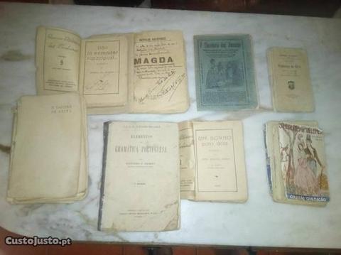 Conjunto de 8 Livros Antigos Diversos