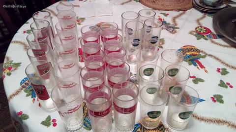 30 copos antigos - ideal para colecionadores
