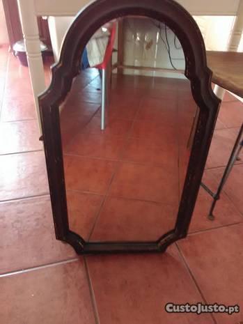 Moldura de espelho...Madeira..l 42cm x h 74 cm