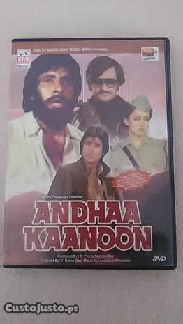 Andhaa Kanoon - Filme Indiano Bollywood