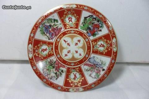 Prato decorativo em porcelana Chinesa