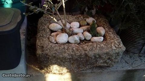 Pedra granito retAngular 40cm com bacia
