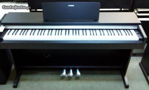 Piano Digital Yamaha YDP 143