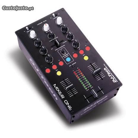 Mesa de Mistura/Controlador DJ-Tech Mixer One- USB