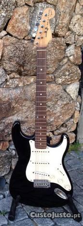 Guitarra Eléctrica SUNN Mustang by Fender