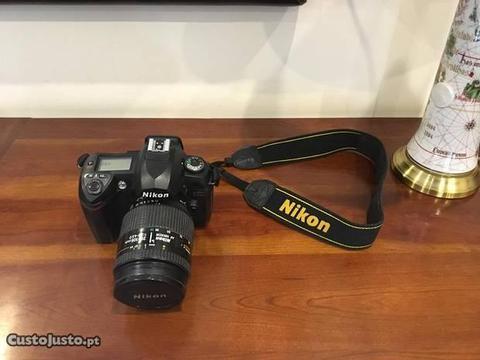 Nikon D70s + AF Nikkor 28-105mm