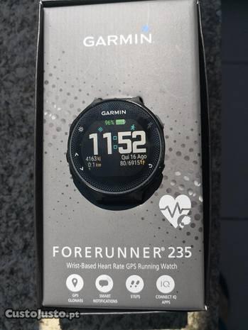 Garmin Forerunner 235