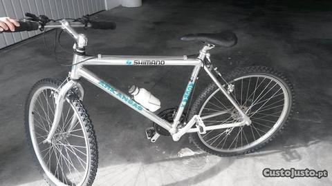 Bicicleta BTT Shimano