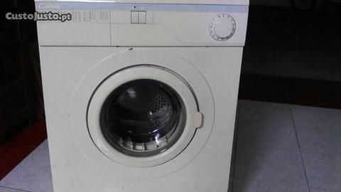 máquina secar roupa