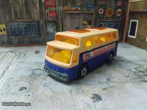 Airport Coach American Airlines Matchbox Lesney