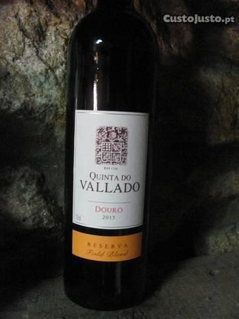 10 garrafas de vallado reserva field blend 2015