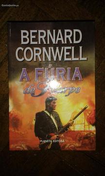 A fúria de Sharpe, de Bernard Cornwell. NOVO