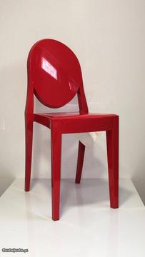 Cadeira vermelha s/braços KARTELL