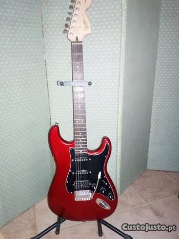 FENDER Squier Stratocaster Guitar / Guitarra
