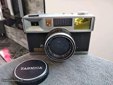Yashica flash-0-set vintage camera