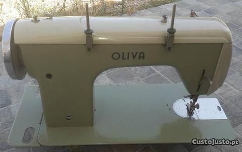Maquina Costura OLIVA CL55