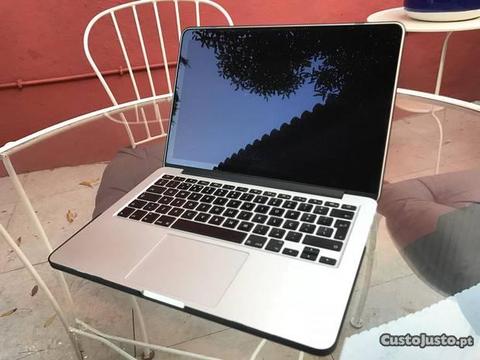 Apple Macbook Pro 13 (2015) Retina 8Gb SSD 256Gb