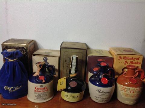 Whisky 5 garrafas de porcelana