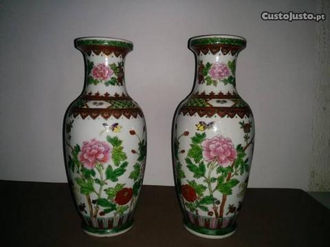2 jarras chinesas porcelana, familia rosa 1930-195
