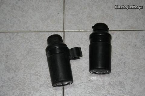 2 Garrafas com suporte para bicicleta