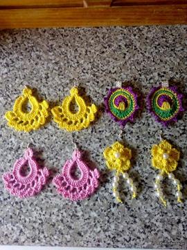 Brincos feitos à mão