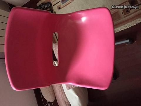 Cadeira de escritorio rosa