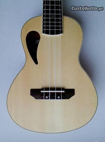 Ukulele Tenor Peavey