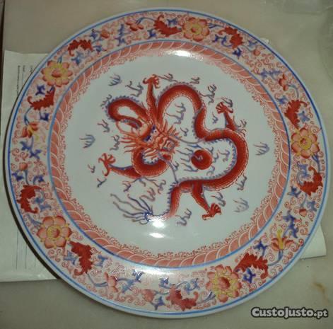 2 pratos dragão e serpente Macau antigos raros
