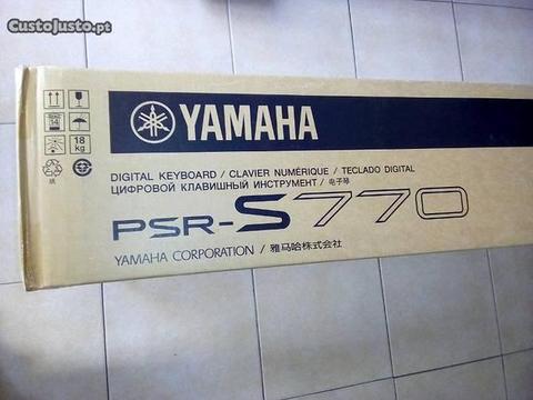 YAMAHA PSRS770 - orgão/ teclado