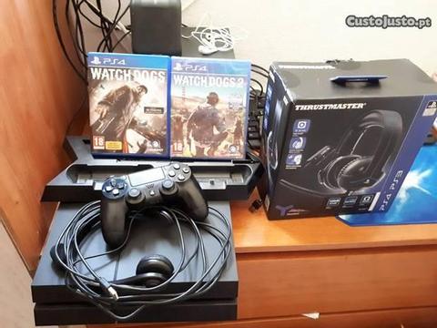 Ps4 com jogos e assessórios