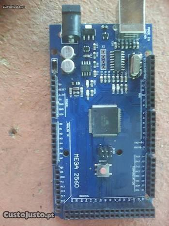 Arduino Mega 2560 + breadboard novos