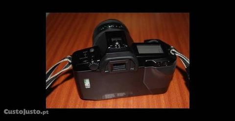 Máquina fotográfica Canon EOS630 (só o corpo)