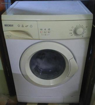 Maquina de Lavar Roupa Becken
